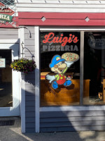 Luigi's Pizzeria outside