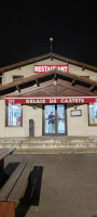 Le Relais De Castets outside