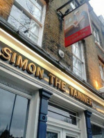 Simon the Tanner Beer & Bottle Shop inside