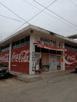 Gorditas El Pavilos outside