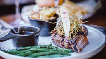 Graziers Steakhouse - Dalrymple Hotel food