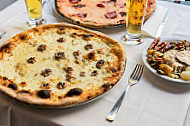 Pizzeria Sabatini food