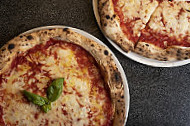 Pizza Forum Al Colosseo food