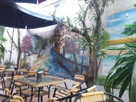 Vườn Cau Cafe inside