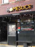 Brooklyn's Homeslice outside