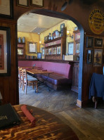 Kilkennys Irish Pub inside