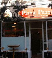 Pizzeria Pizza-Pazza inside