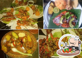 ,pozoleria Y Mariscos El Perico food