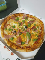 Casa Pizza By Carlito food