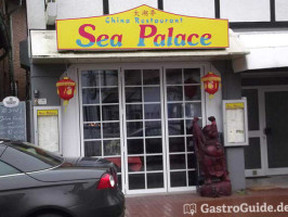 Sea-Palace outside