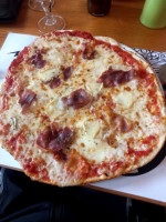 Pizza Nono food