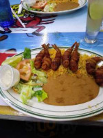 El Bucanero food