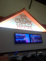 Ice Cream House Bedford Ave inside