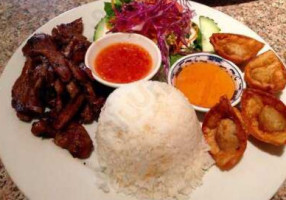 Patpong Thai Cuisine food