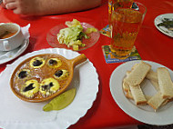 Rheinhalle food