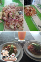 La Cevichería food