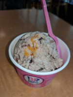 Baskin Robbins food