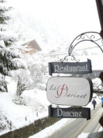 Farinet Restaurant & Nightclub food