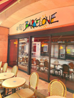 Le Petit Barcelone inside