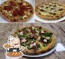 Pizzeria Del Centro food