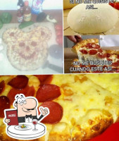 Pizzas Tumbadas food