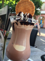 Eiscafe Dolomiti food