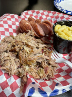 Ragin' Hog Bbq food