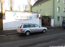 Cafe Und Bistro Müller outside