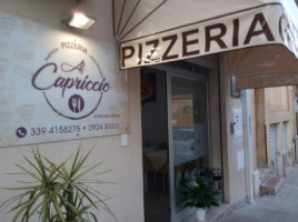 Pizzeria Panineria Gastronomia Al Capriccio inside