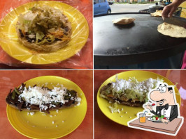 El Comal Mexicano food