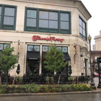 The Cheesecake Factory outside