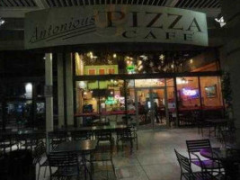 N&w Antonious Pizza inside