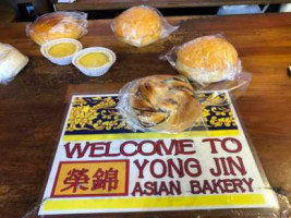 Yong Jin Asian Bakery food
