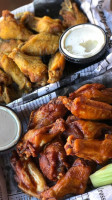 Big City Wings food