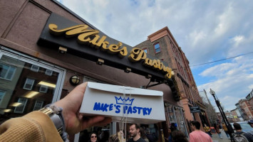 Mike's Pastry. food