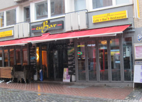 Essbar Cafe Bar Restaurant outside