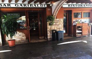 Pizzeria Garibaldi outside