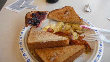 Cloud 9 Cafeteria food