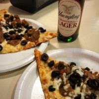 Little Italy Pizzeria food