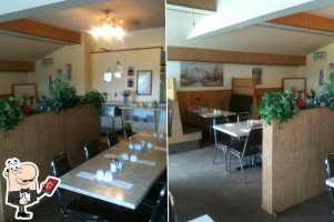 Daly's Diner Quinton, Saskatchewan food