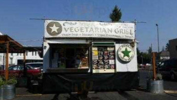 Viva! Vegetarian Grill outside