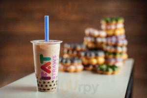 Fat Straws Bubble Tea (plano) food