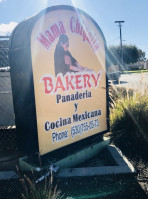 Mama Chiquita Bakery food