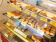 Golden Palace Bakery food