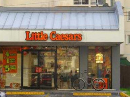 Little Caesars Pizza outside