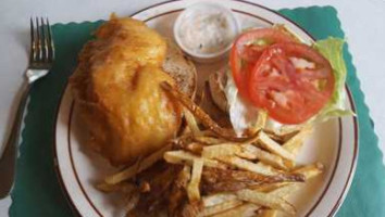 Marinaro's Larkin Tavern food