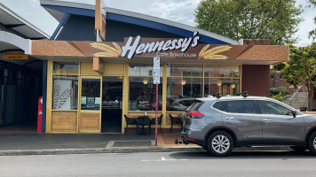 Hennessy's Cafe Bakery inside