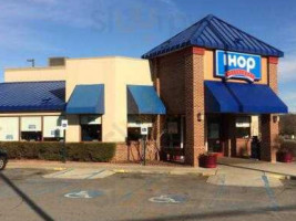 Ihop outside