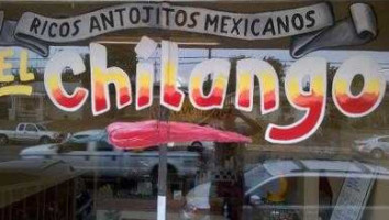 Tacos El Chilango outside