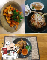 Er Dee Wa License (thai-asian-street Food) food